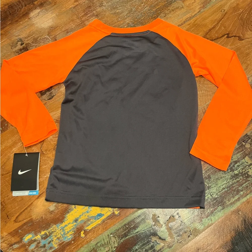 NWT Nike Toddler Boys Athletic Tee